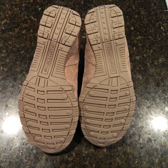 Skechers Women's Ankle Boots in Tan - Picture 5 of 10